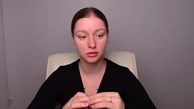 Snapshot of Fantasy_July chatting on December 2, 6:30 am Fantasy July online show from December 2, 6:30 am