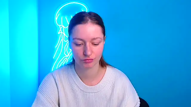 Snapshot of Fantasy_July chatting on December 6, 9:54 am Fantasy July online show from December 6, 9:54 am