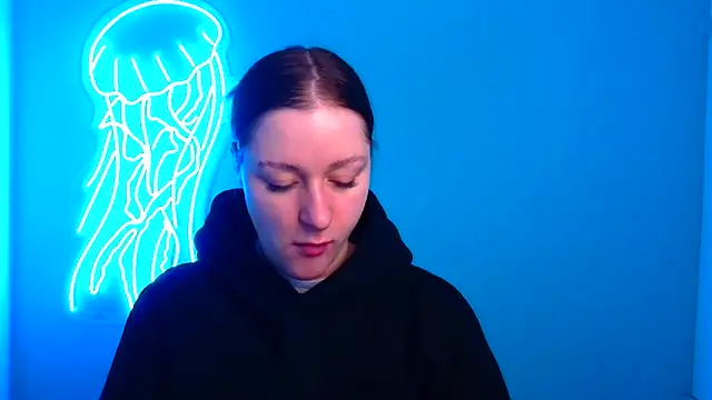 Snapshot of Fantasy_July chatting on December 15, 6:40 am Fantasy July online show from December 15, 6:40 am