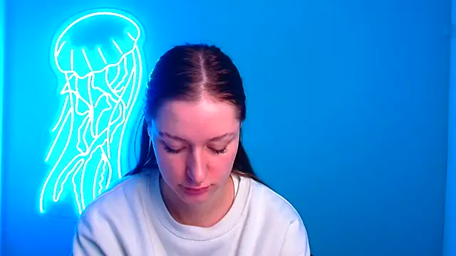 Snapshot of Fantasy_July chatting on December 19, 10:13 am Fantasy July online show from December 19, 10:13 am