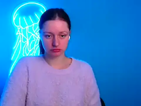 Snapshot of Fantasy_July chatting on January 14, 4:18 pm Fantasy July online show from January 14, 4:18 pm