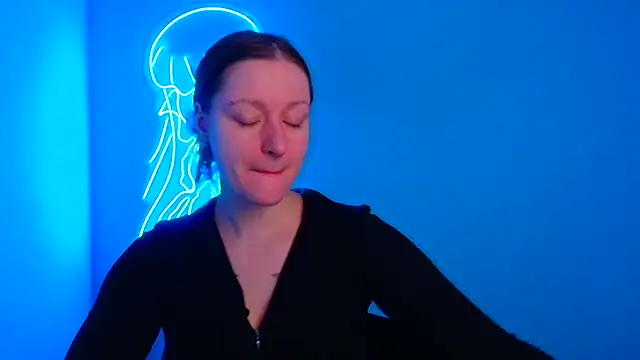 Snapshot of Fantasy_July chatting on January 15, 6:54 am Fantasy July online show from January 15, 6:54 am