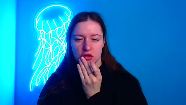 Snapshot of Fantasy_July chatting on January 21, 6:33 am Fantasy July online show from January 21, 6:33 am