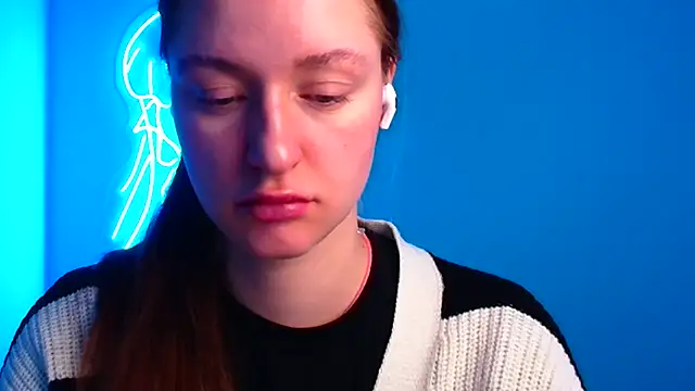 Snapshot of Fantasy_July chatting on January 23, 10:43 am Fantasy July online show from January 23, 10:43 am