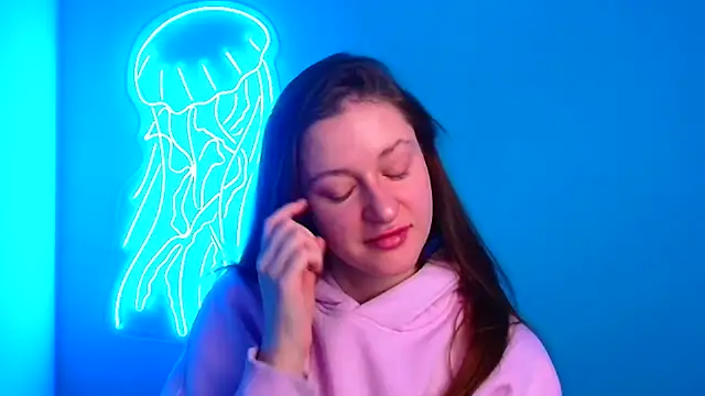 Snapshot of Fantasy_July chatting on January 25, 3:41 pm Fantasy July online show from January 25, 3:41 pm