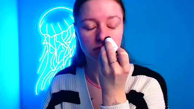 Snapshot of Fantasy_July chatting on January 28, 6:27 am Fantasy July online show from January 28, 6:27 am