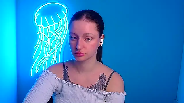 Snapshot of Fantasy_July chatting on February 27, 1:07 pm Fantasy July online show from February 27, 1:07 pm