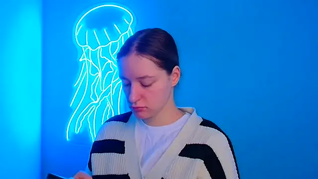 Snapshot of Fantasy_July chatting on March 12, 6:29 am Fantasy July online show from March 12, 6:29 am