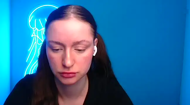 Snapshot of Fantasy_July chatting on March 15, 9:52 am Fantasy July online show from March 15, 9:52 am