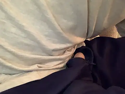 Snapshot of skatebored chatting on December 29, 6:16 pm skatebored online show from December 29, 6:16 pm