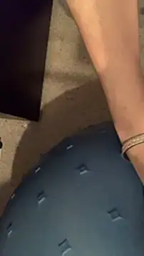 Snapshot of skatebored chatting on January 1, 11:40 pm skatebored online show from January 1, 11:40 pm