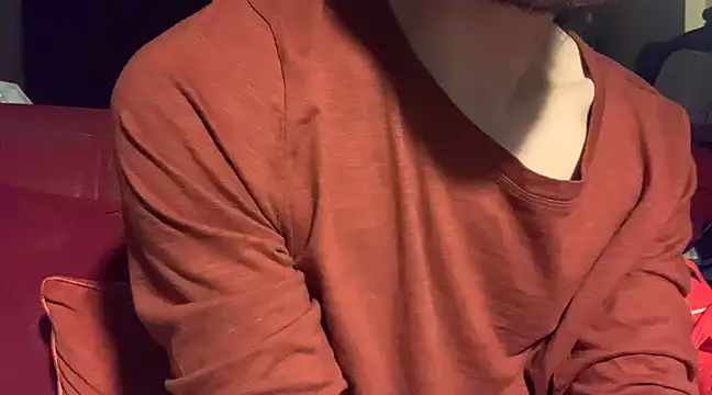 Snapshot of skatebored chatting on March 11, 11:01 am skatebored online show from March 11, 11:01 am