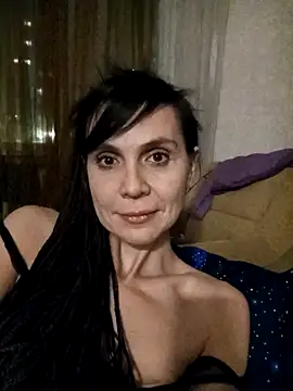 Francenia lolis online show from February 5, 7:20 pm