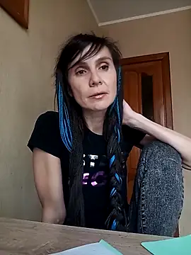 Francenia lolis online show from November 3, 9:21 am