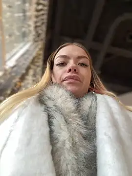 -Sexy Barbie- online show from February 21, 10:07 am