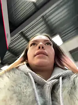 -Sexy Barbie- online show from March 14, 9:24 am