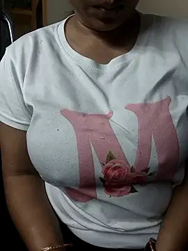 Snapshot of Madhavi_mishra chatting on February 17, 4:20 am Madhavi mishra online show from February 17, 4:20 am