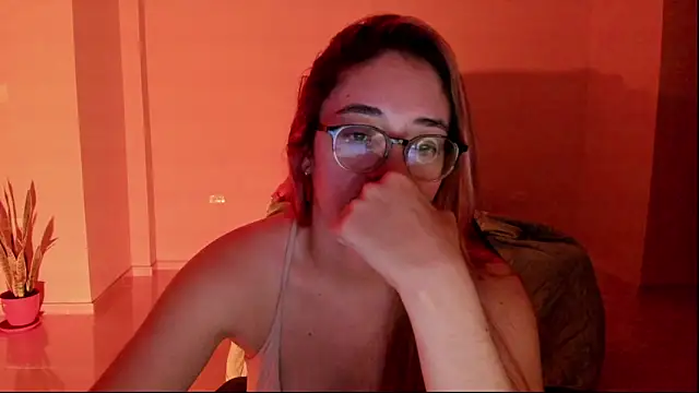 atenas 05  online show from February 5, 9:25 am