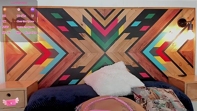 NaiirobiSwan online show from November 15, 7:32 pm