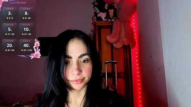 Snapshot of SexyDelaJ chatting on December 22, 5:26 am SexyDelaJ online show from December 22, 5:26 am