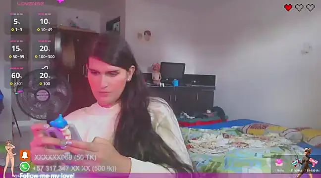 Snapshot of Jiafei69 chatting on December 7, 2:24 pm Jiafei69 online show from December 7, 2:24 pm
