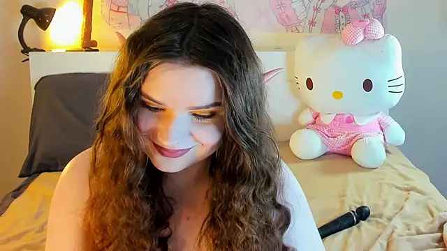 Snapshot of kuraii1_ chatting on December 22, 12:07 am kuraii1 online show from December 22, 12:07 am