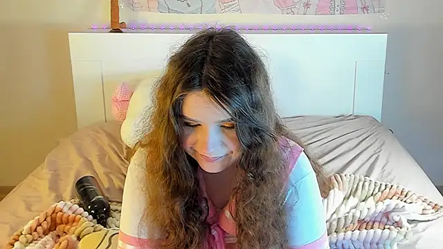 Snapshot of kuraii1_ chatting on February 11, 5:26 am kuraii1 online show from February 11, 5:26 am