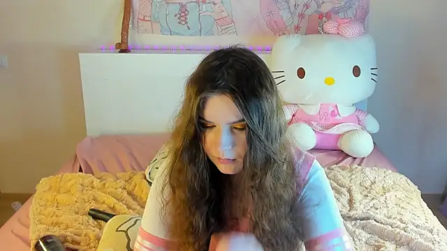 Snapshot of kuraii1_ chatting on February 14, 5:19 am kuraii1 online show from February 14, 5:19 am