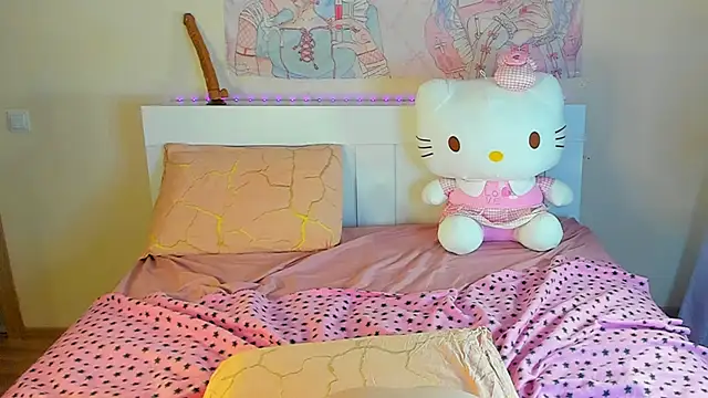 Snapshot of kuraii1_ chatting on March 6, 7:54 pm kuraii1 online show from March 6, 7:54 pm