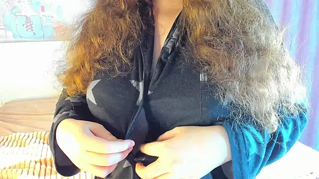 kuraii1  online show from February 18, 6:26 pm