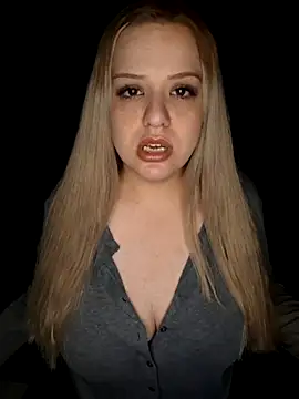 cansuozell online show from October 19, 5:24 pm