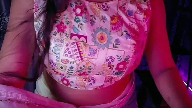 SexyAndHottie online show from November 16, 5:07 pm