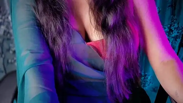 SexyAndHottie online show from December 16, 3:28 pm