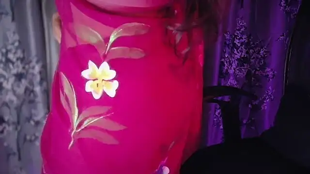 SexyAndHottie online show from February 26, 5:34 pm