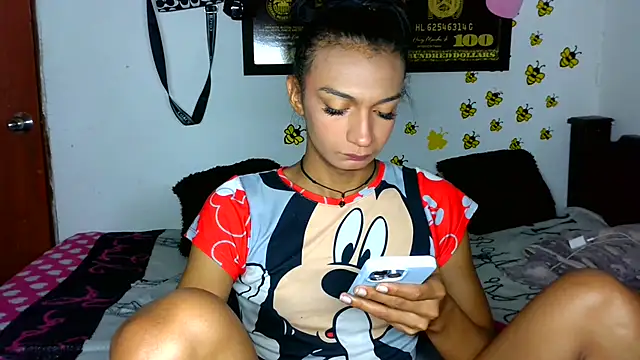 Snapshot of alexxa_Rooa chatting on November 3, 1:34 pm alexxa Rooa online show from November 3, 1:34 pm