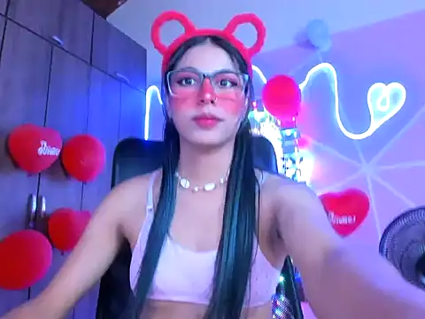 Snapshot of _ALLYSON18_ chatting on February 20, 5:51 pm ALLYSON18 online show from February 20, 5:51 pm