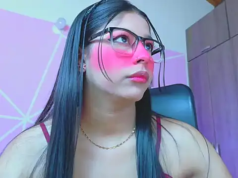  ALLYSON18  online show from April 12, 11:37 am