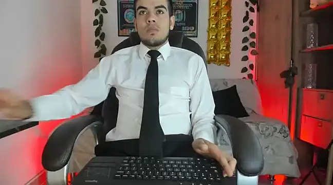 mikee scooth online show from January 11, 11:12 am