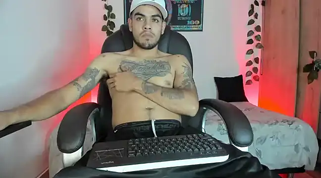 mikee scooth online show from February 27, 2:10 am