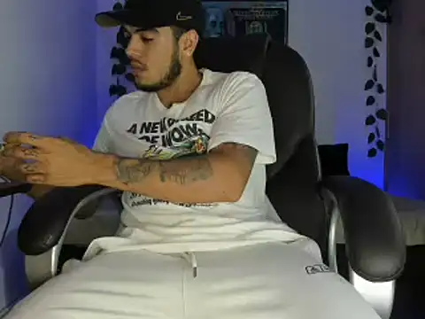 mikee scooth online show from March 15, 12:56 pm