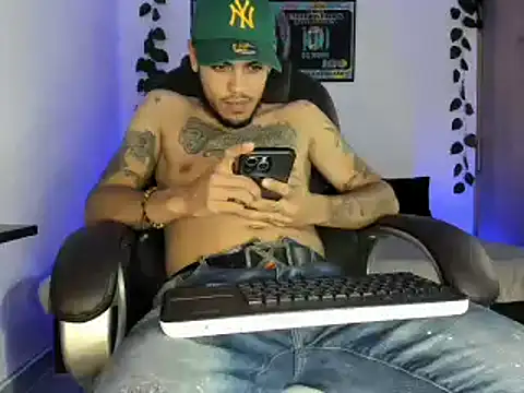 mikee scooth online show from March 16, 6:31 am