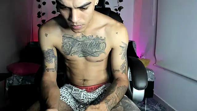 mikee scooth online show from September 20, 7:20 am