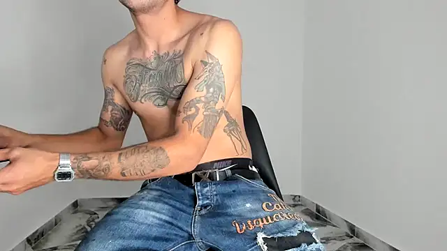 mikee scooth online show from January 11, 9:09 pm