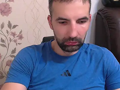 Snapshot of Leo_1617 chatting on June 30, 1:34 pm Leo 1617 online show from June 30, 1:34 pm