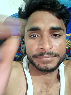 Snapshot of vkhotboy143 chatting on December 22, 6:37 pm vkhotboy143 online show from December 22, 6:37 pm