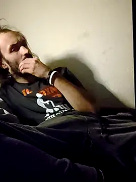 Snapshot of harterdome chatting on October 29, 12:24 am harterdome online show from October 29, 12:24 am