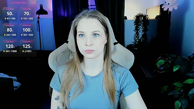 CuteMousee online show from December 16, 11:37 am