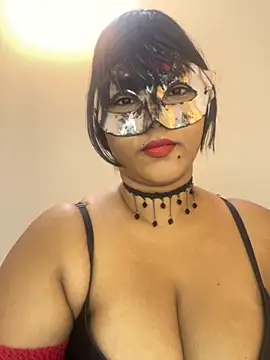 Snapshot of thushani24 chatting on September 13, 6:02 am thushani24 online show from September 13, 6:02 am