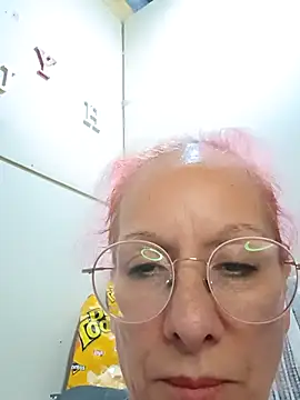 Snapshot of JessyCospXXX chatting on February 16, 6:43 am JessyCospXXX online show from February 16, 6:43 am