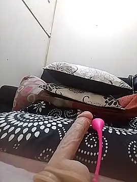 Snapshot of JessyCospXXX chatting on November 2, 7:05 pm JessyCospXXX online show from November 2, 7:05 pm